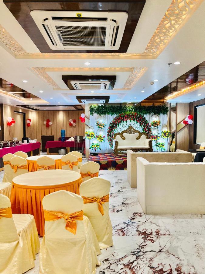 The Magnum Hotel เดฟการ์ ภายนอก รูปภาพ
