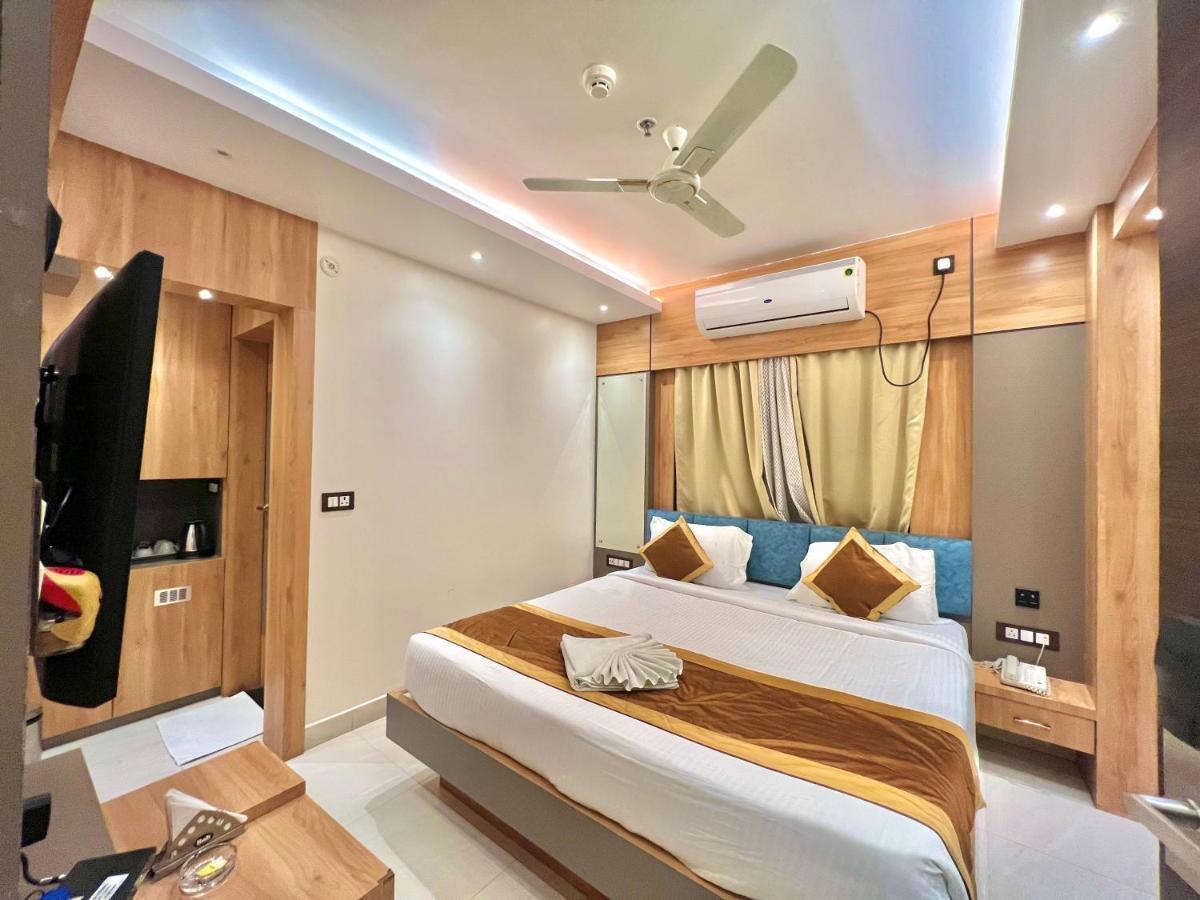 The Magnum Hotel เดฟการ์ ภายนอก รูปภาพ