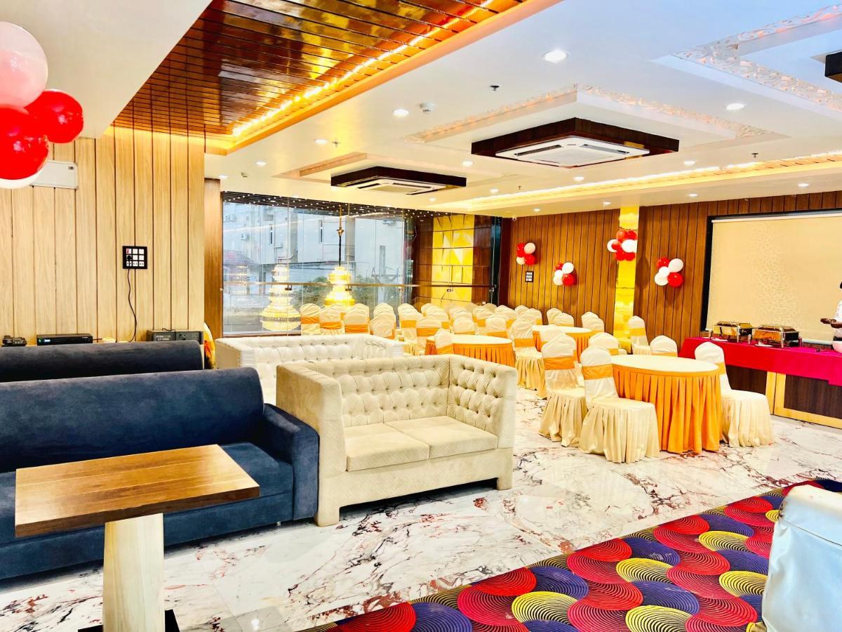 The Magnum Hotel เดฟการ์ ภายนอก รูปภาพ